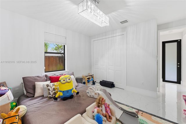 14461 SW 22nd Ter, Miami, FL 33175