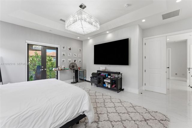 14461 SW 22nd Ter, Miami, FL 33175