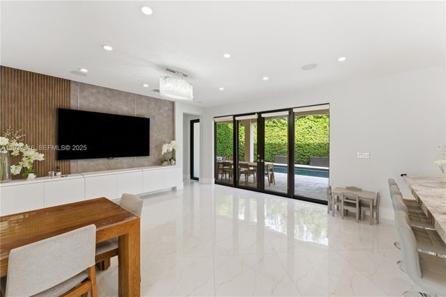 14461 SW 22nd Ter, Miami, FL 33175