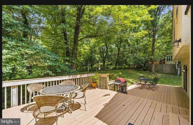 1626 LINWAY PARK DR, Mclean, VA 22101