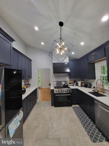 1626 LINWAY PARK DR, Mclean, VA 22101