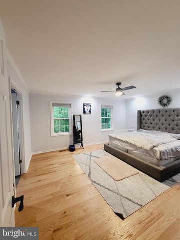 1626 LINWAY PARK DR, Mclean, VA 22101