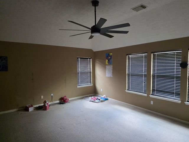 3303 Village Pond Lane, Fresno, TX 77545