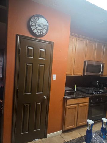 3303 Village Pond Lane, Fresno, TX 77545