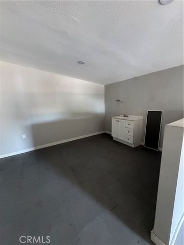 5615 E Beverly, Los Angeles, CA 90022