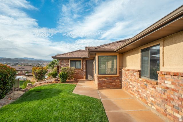 2360 S HAMPTON RD, St. George, UT 84770