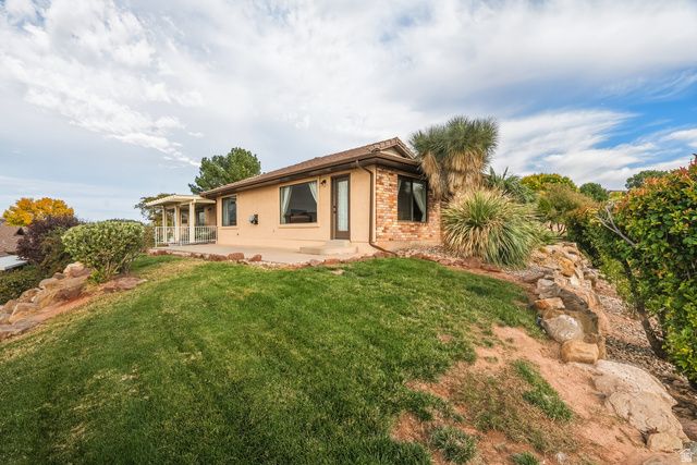 2360 S HAMPTON RD, St. George, UT 84770