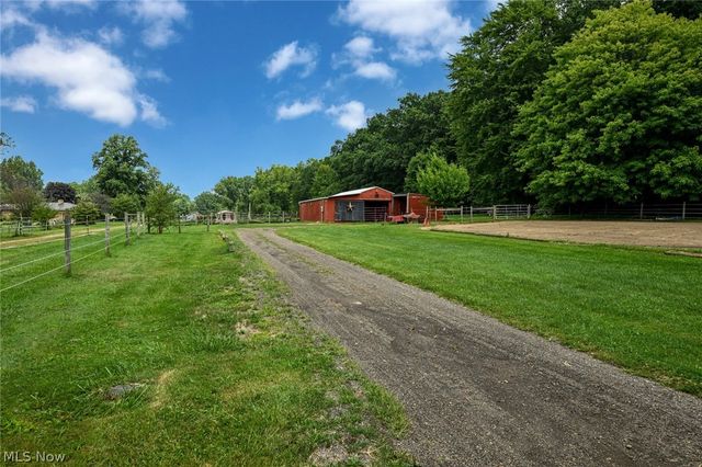 1089 Center Road, Clinton, OH 44216