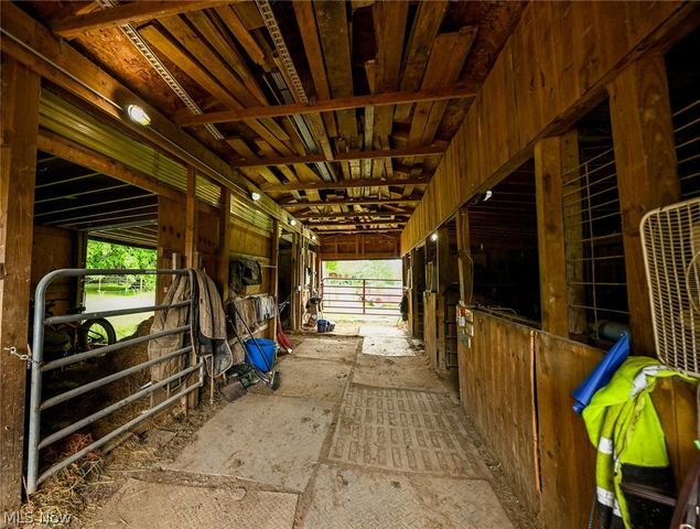 1089 Center Road, Clinton, OH 44216