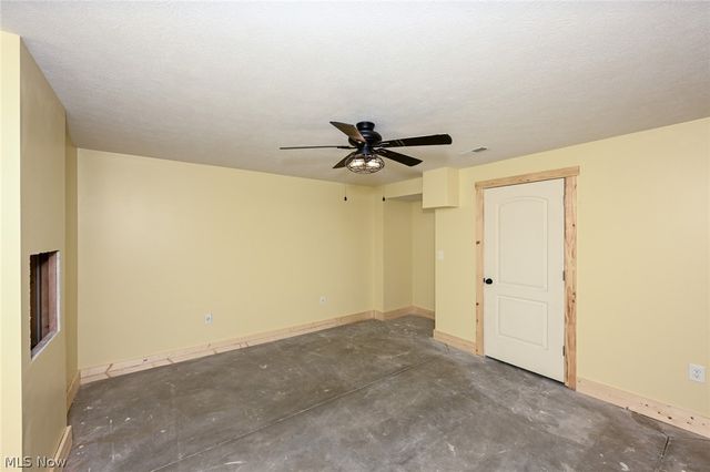 1089 Center Road, Clinton, OH 44216