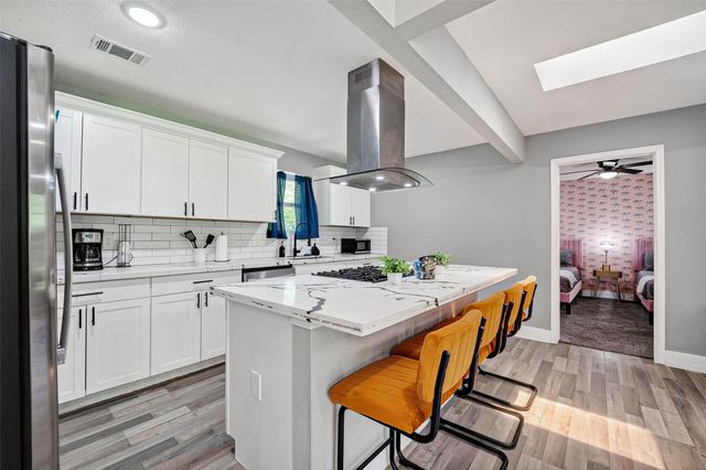 1206 Riggs Road, Houston, TX 77022