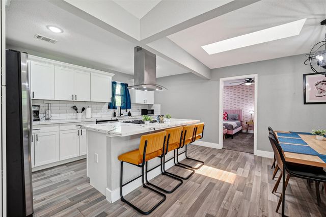 1206 Riggs Road, Houston, TX 77022