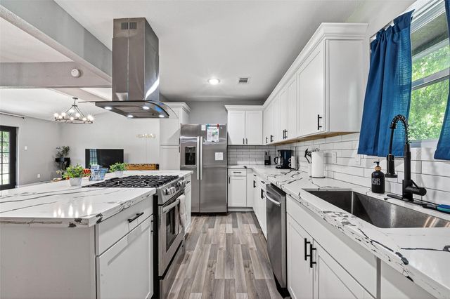 1206 Riggs Road, Houston, TX 77022
