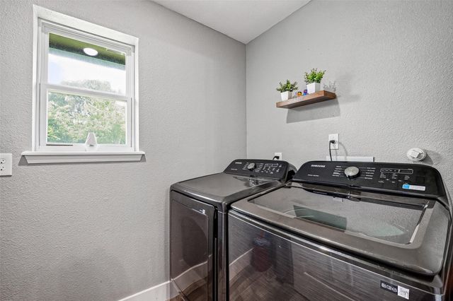 1206 Riggs Road, Houston, TX 77022