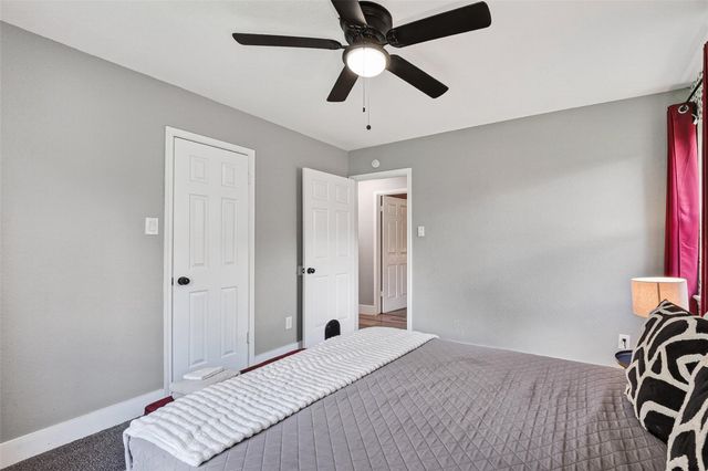 1206 Riggs Road, Houston, TX 77022