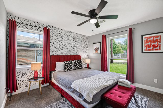 1206 Riggs Road, Houston, TX 77022