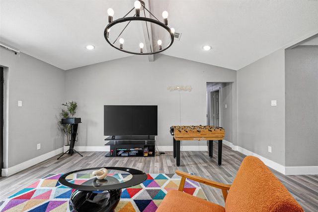 1206 Riggs Road, Houston, TX 77022