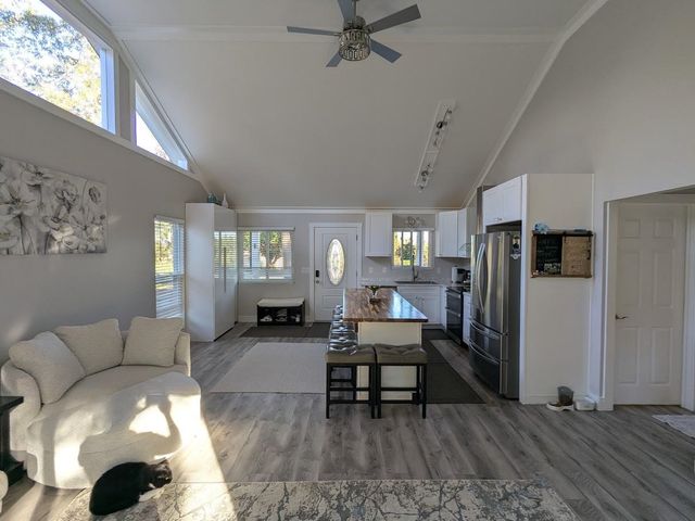 91 Orchard Drive, Inman, SC 29349