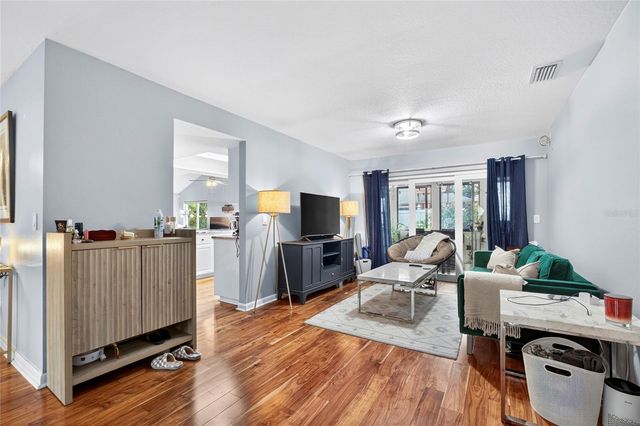 6317 E 113TH AVENUE, Temple Terrace, FL 33617