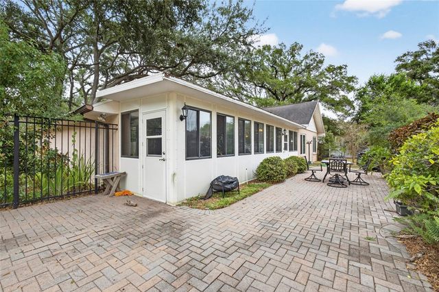 6317 E 113TH AVENUE, Temple Terrace, FL 33617