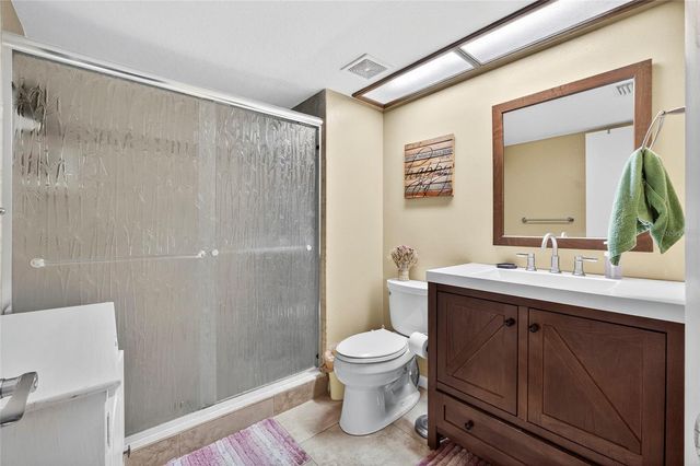 6317 E 113TH AVENUE, Temple Terrace, FL 33617