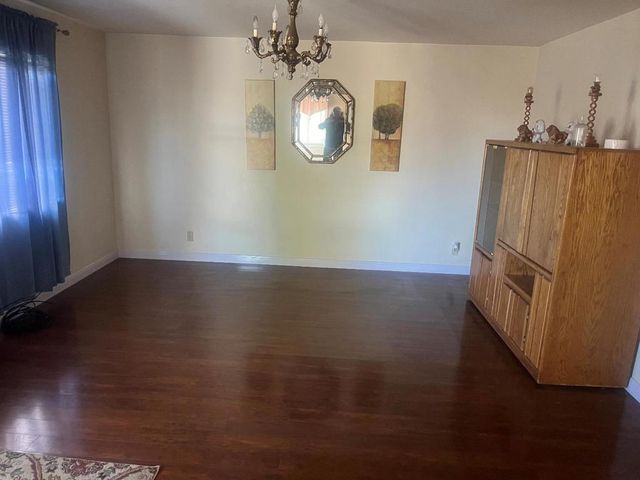 1022 Montgomery Street, San Carlos, CA 94070