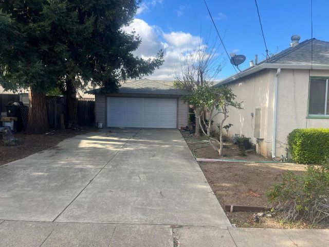 1022 Montgomery Street, San Carlos, CA 94070