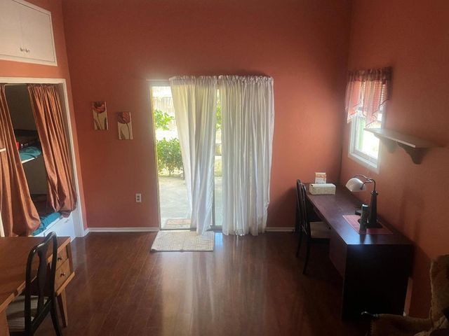 1022 Montgomery Street, San Carlos, CA 94070