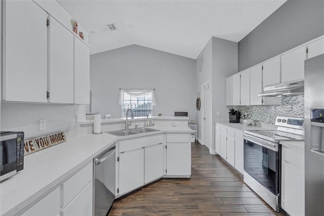 1640 COUNTRYWOOD STREET, Tarpon Springs, FL 34689