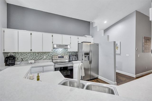 1640 COUNTRYWOOD STREET, Tarpon Springs, FL 34689