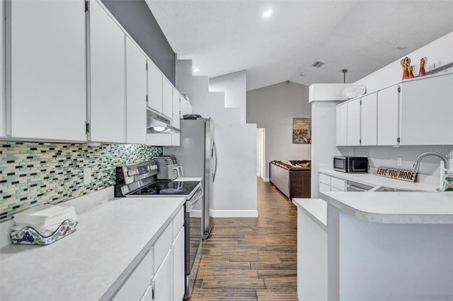 1640 COUNTRYWOOD STREET, Tarpon Springs, FL 34689