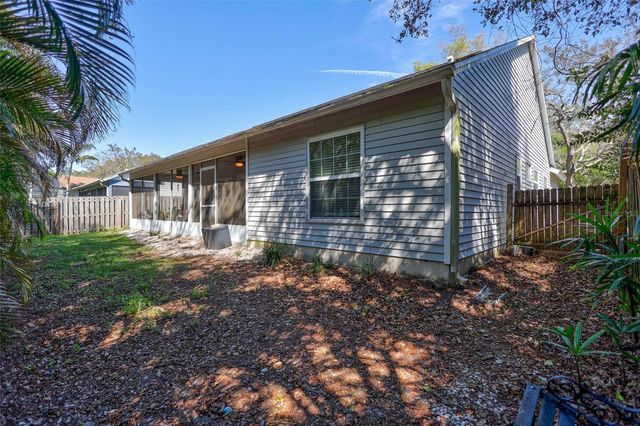 1640 COUNTRYWOOD STREET, Tarpon Springs, FL 34689