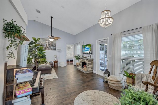 1640 COUNTRYWOOD STREET, Tarpon Springs, FL 34689