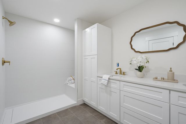 21 Upper Ladd Hill Rd Unit C, Meredith, NH 03253