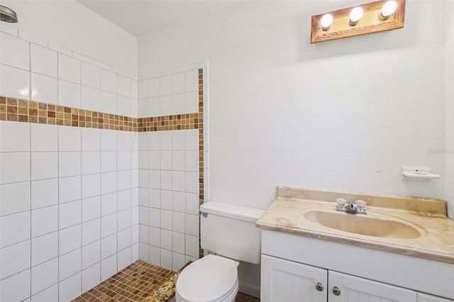 6481 ELMHURST COURT, Pinellas Park, FL 33782