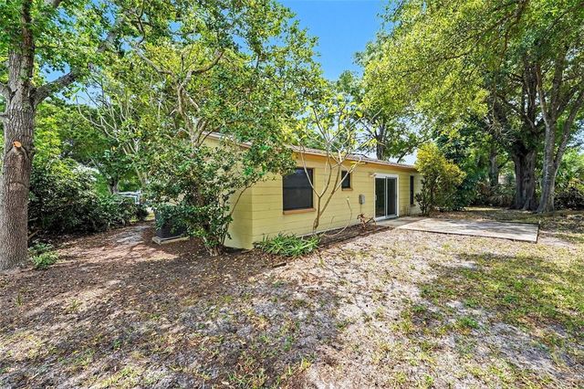 6481 ELMHURST COURT, Pinellas Park, FL 33782