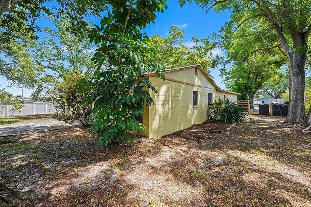 6481 ELMHURST COURT, Pinellas Park, FL 33782