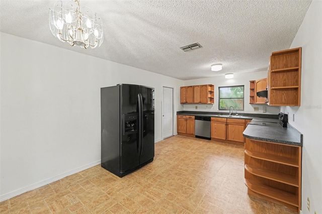 6481 ELMHURST COURT, Pinellas Park, FL 33782