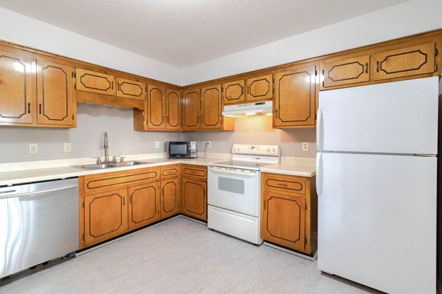 461 Martha Ln Apt B, Clarksville, TN 37043