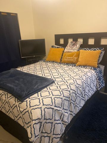 66 Coventry C, West Palm Beach, FL 33417