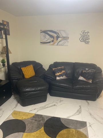 66 Coventry C, West Palm Beach, FL 33417