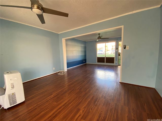 98-1387 Nola Street A, Pearl City, HI 96782