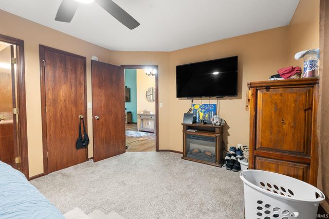 12030 Breezy Knoll Court, Fort Wayne, IN 46818