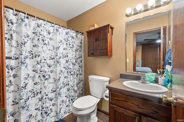 12030 Breezy Knoll Court, Fort Wayne, IN 46818