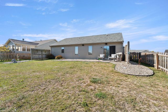 12030 Breezy Knoll Court, Fort Wayne, IN 46818