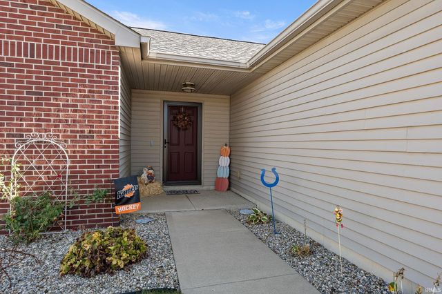 12030 Breezy Knoll Court, Fort Wayne, IN 46818