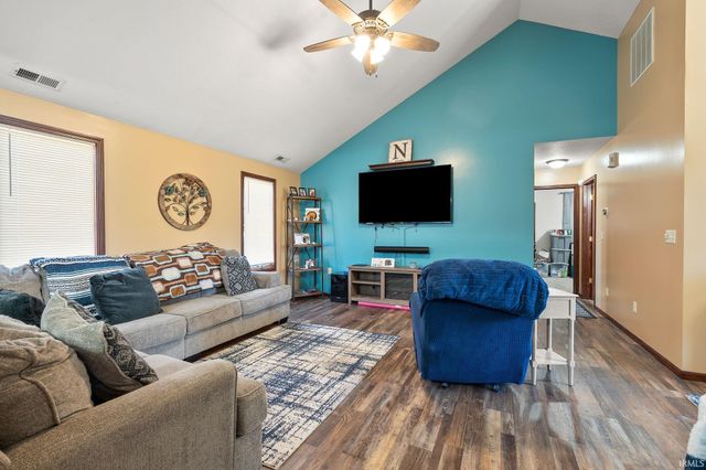 12030 Breezy Knoll Court, Fort Wayne, IN 46818