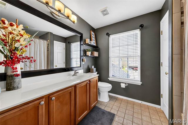 1133 Oakley Lane, Lake St Louis, MO 63367