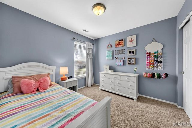 1133 Oakley Lane, Lake St Louis, MO 63367