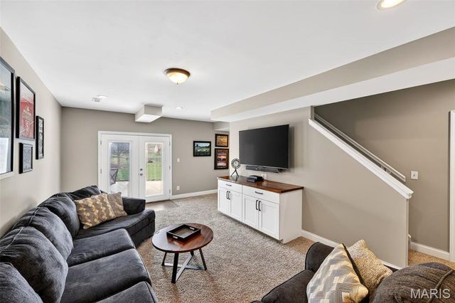 1133 Oakley Lane, Lake St Louis, MO 63367